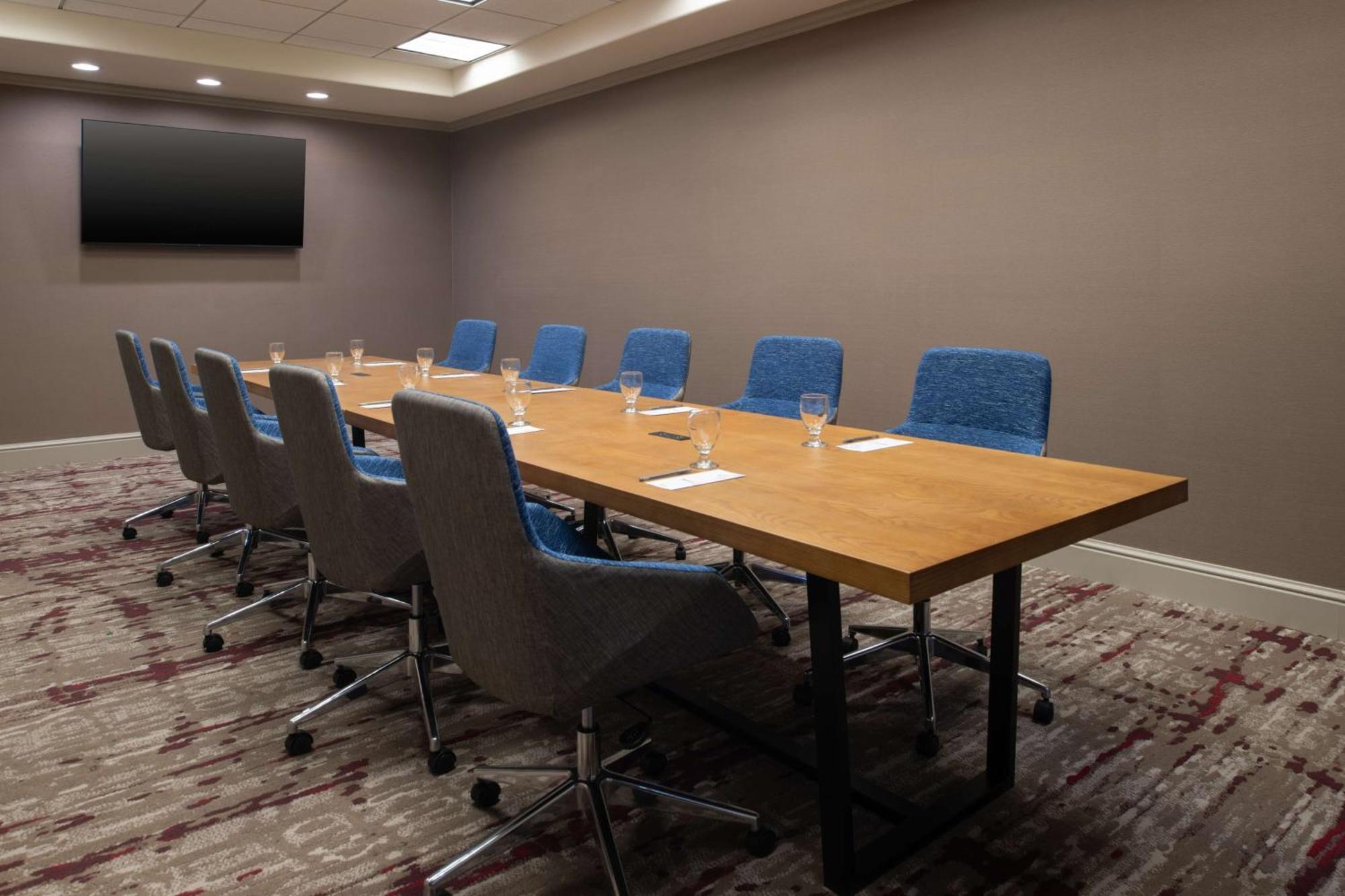 Hilton Garden Inn Fontana Dış mekan fotoğraf