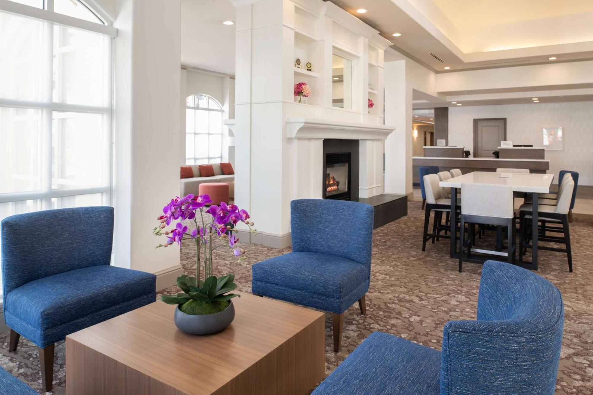 Hilton Garden Inn Fontana Dış mekan fotoğraf