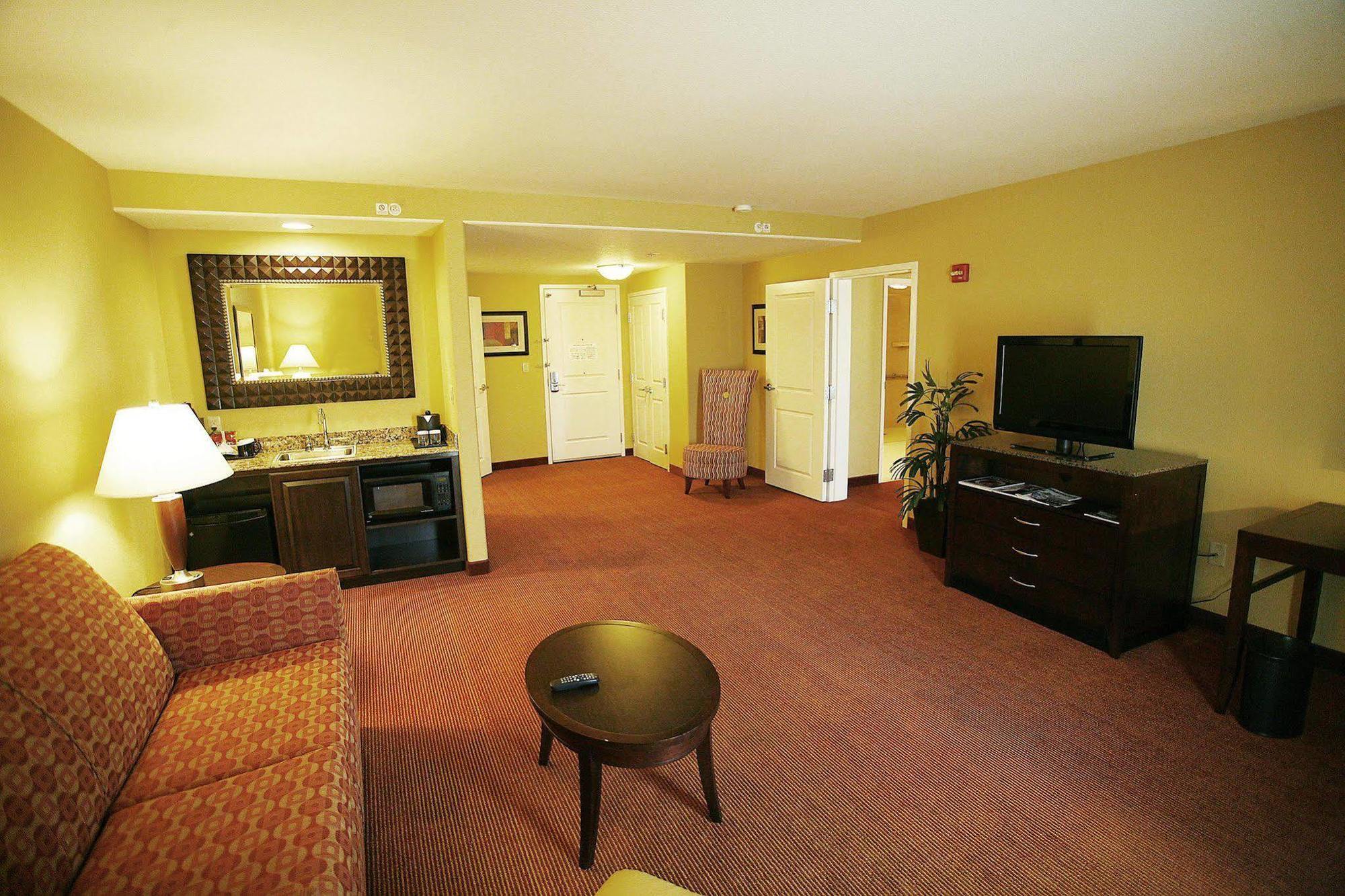 Hilton Garden Inn Fontana Oda fotoğraf